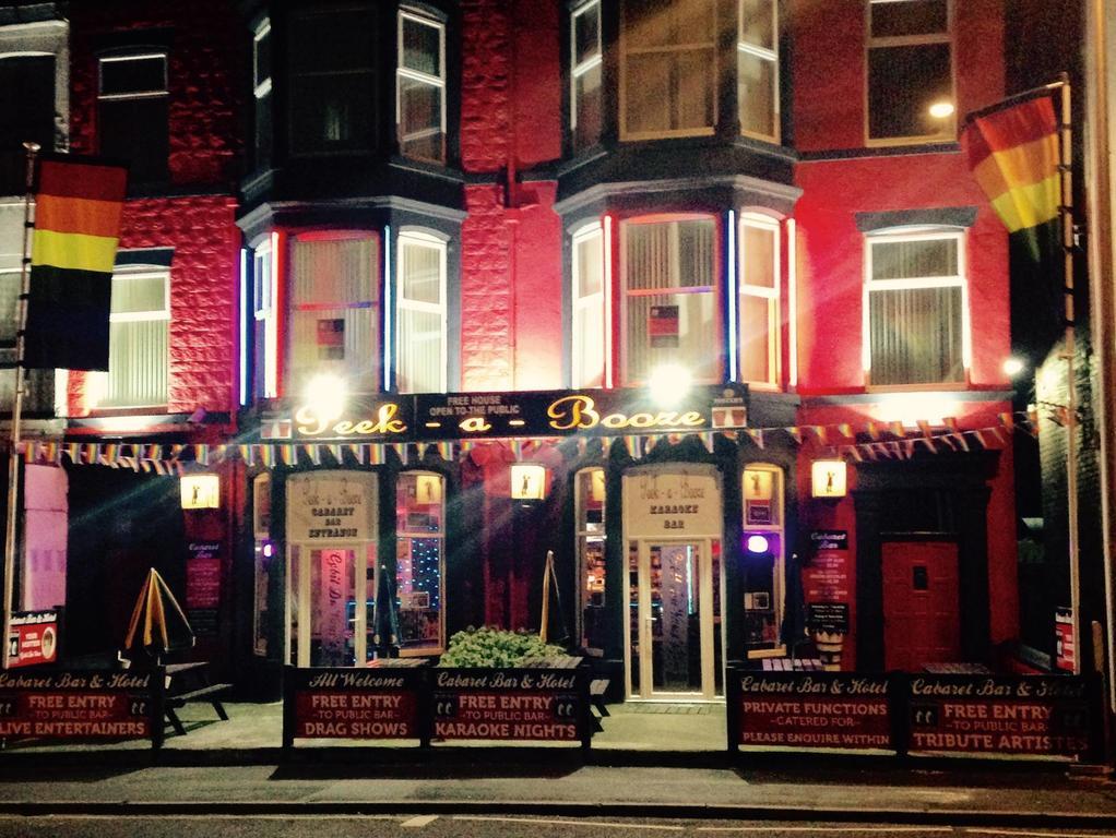 Peek-A-Booze - Budget Hotel - Adults Only Blackpool Luaran gambar